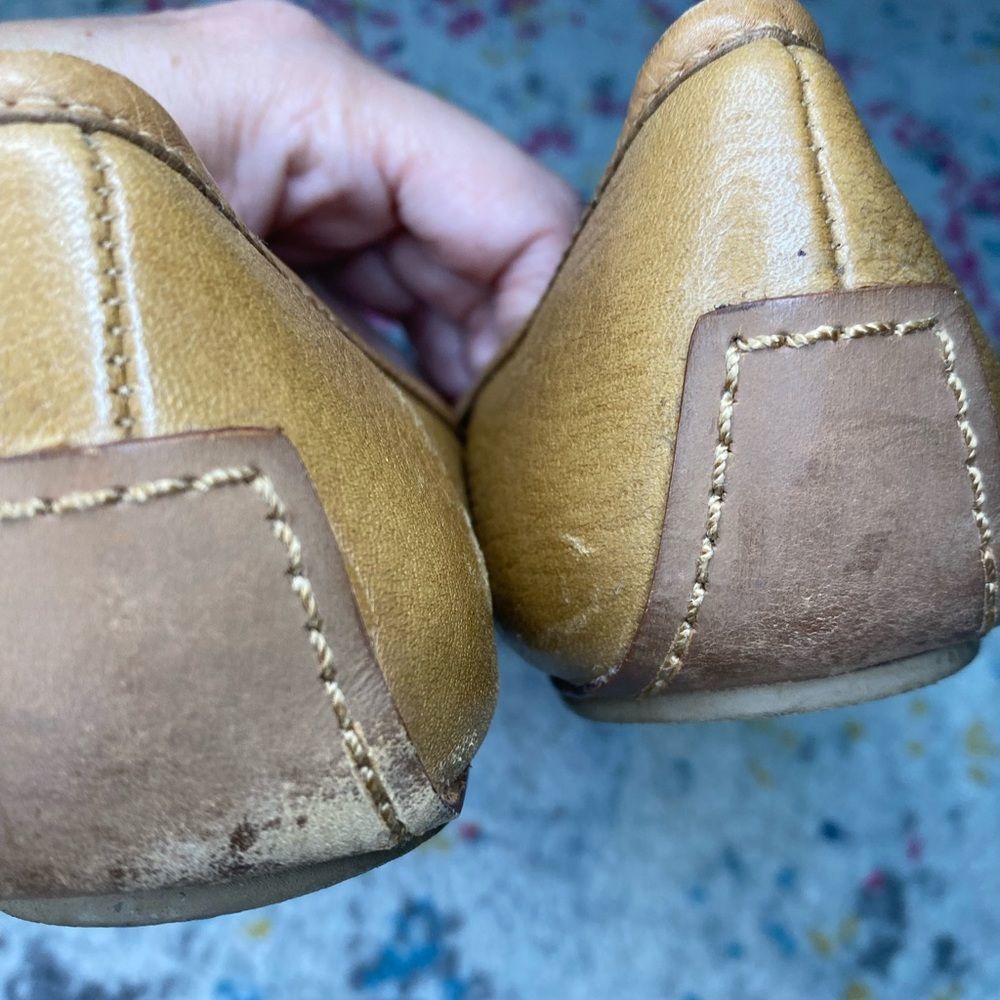 Tory Burch Royal Tan Box In Clines
Ballet Tumbled Leather Flats Sz 10.5 - Picture 12 of 13